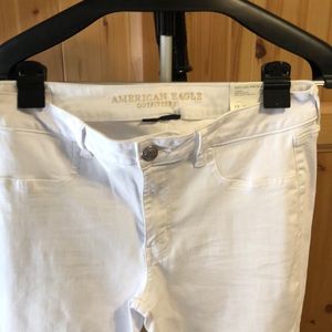 White American Eagle Jegging jeans
